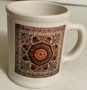 Deja Vu By BBMC Coffee Tea Mug White USA Made 3.75, " Rising Sun Quilt"